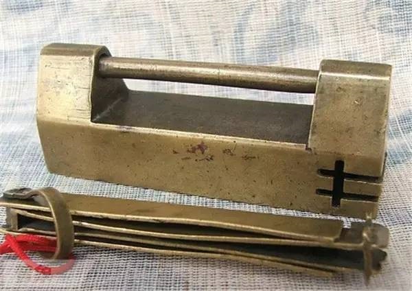 三簧鎖.jpg 三簧鎖.jpg